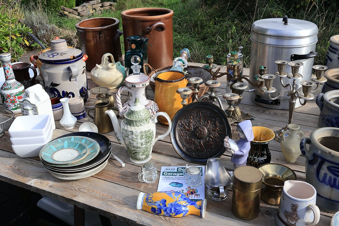 Erster Dorf- und Garagentrödel