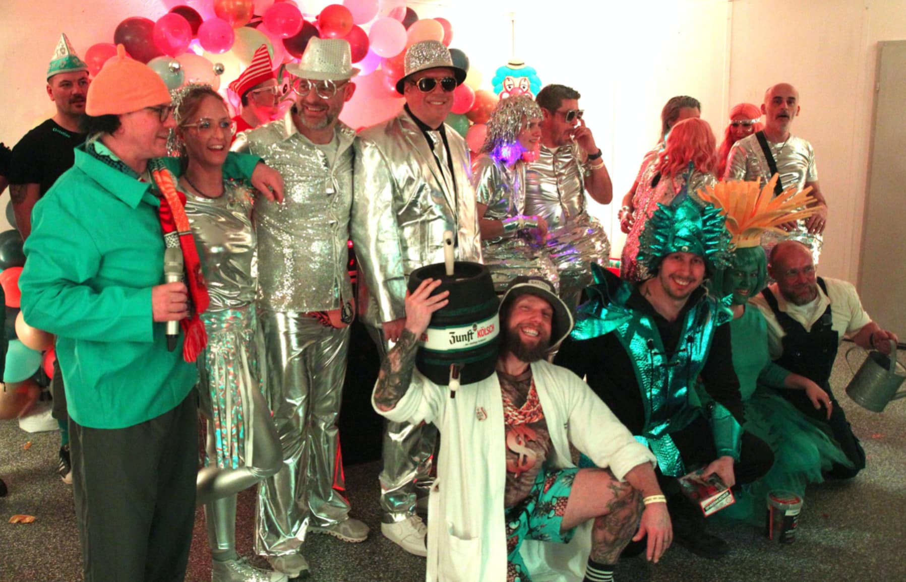 Die Gewinnerkostüme beim Karneval am Silbersee 2024