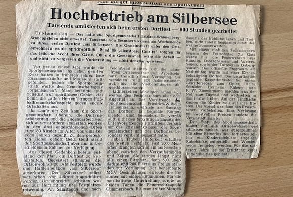 Tausende amüsierten sich beim ersten Dorffest – 800 Stunden gearbeitet. Tausende amüsierten sich beim ersten Dorffest – 800 Stunden gearbeitet.
